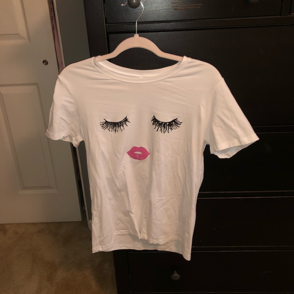 Lip t shirt